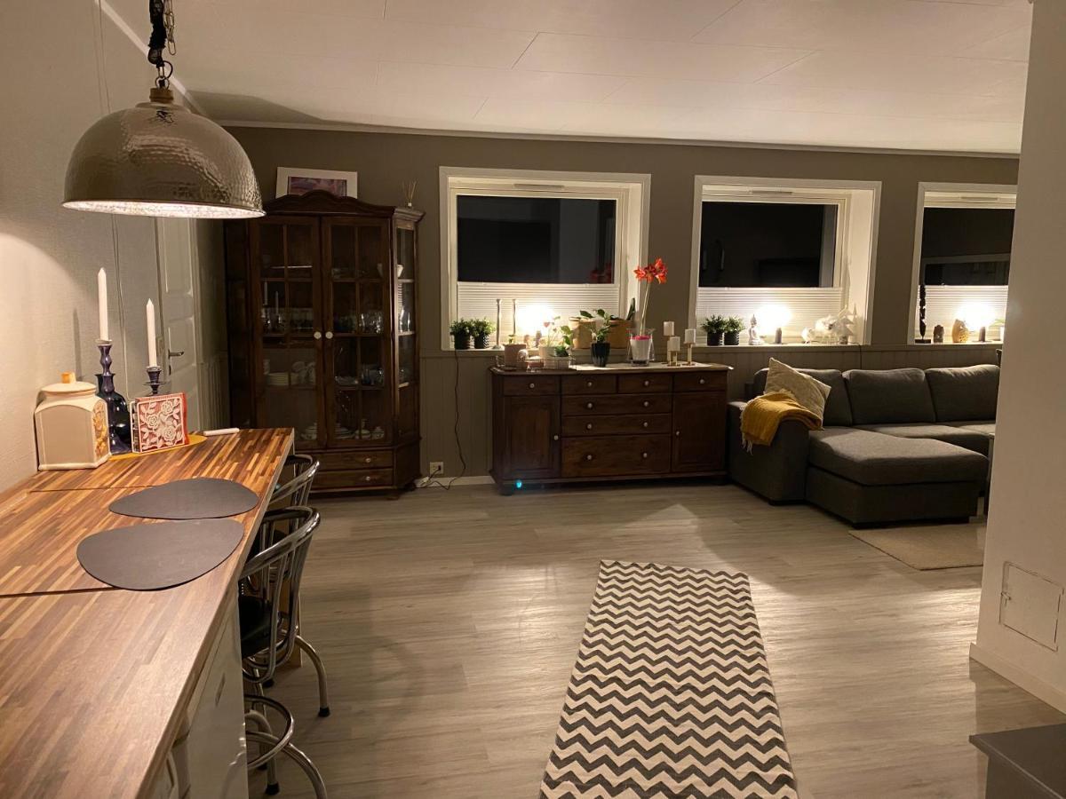 Lyngen, Mackay Appartment, Lyngen Lyngseidet Eksteriør billede