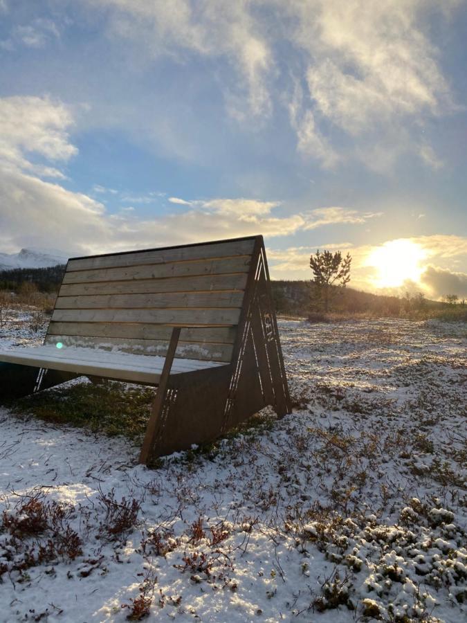 Lyngen, Mackay Appartment, Lyngen Lyngseidet Eksteriør billede