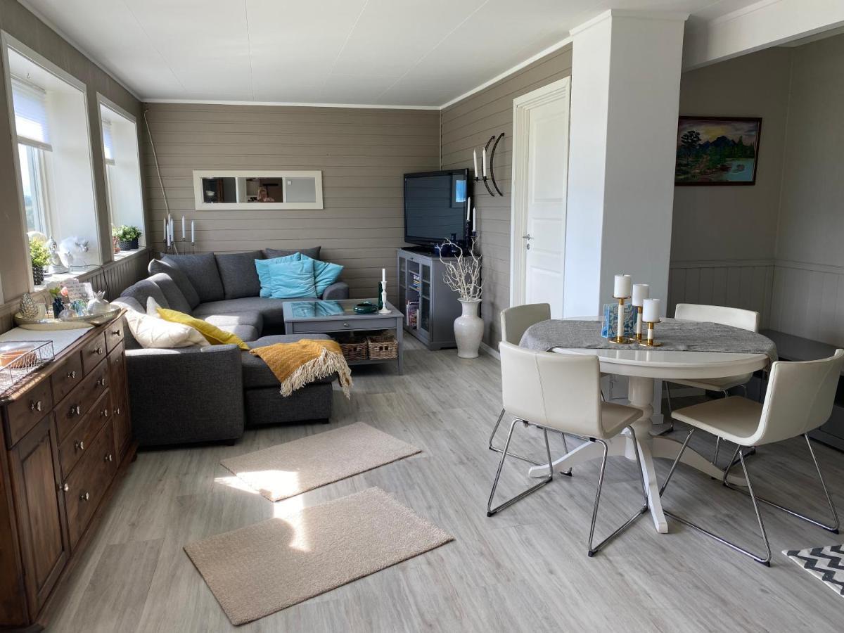 Lyngen, Mackay Appartment, Lyngen Lyngseidet Eksteriør billede